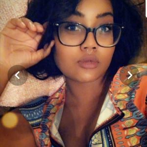 Meet your Posher, Cory